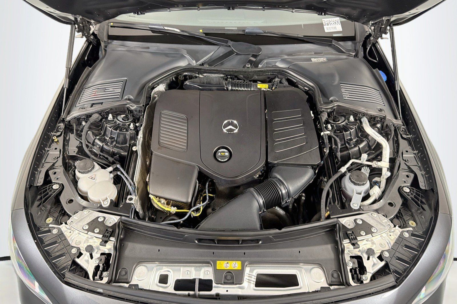 Used 2025 Mercedes-Benz CLE 300 4MATIC Coupe image 11
