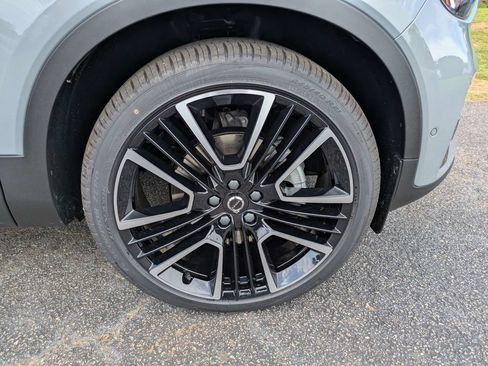New 2026 Volvo XC40 B5 Ultra AWD/4WD image 11