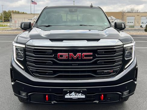 Used 2024 GMC Sierra 1500 AT4 w/ AT4 Preferred Package image 14