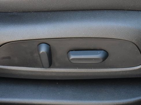 Used 2022 Chevrolet Blazer Premier image 16