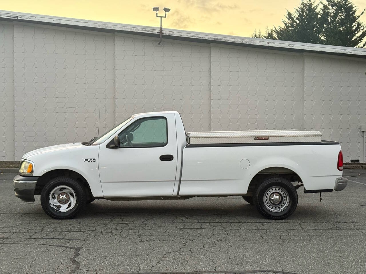 Used 2003 Ford F150 XLT RWD image 4