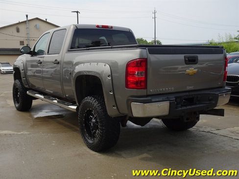 Used 2013 Chevrolet Silverado 2500 LT w/ Interior Plus Package AWD/4WD image 7