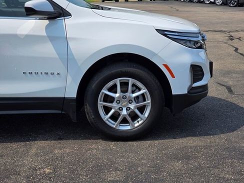 Used 2023 Chevrolet Equinox LT w/ LPO, Floor Liner Package image 9