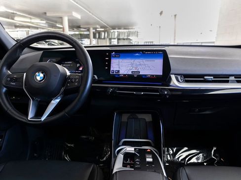 Used 2023 BMW X1 xDrive28i image 11