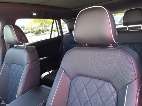 New 2026 Volkswagen Atlas Cross Sport SEL Premium R-Line image 10