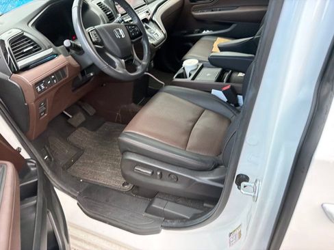 Used 2025 Honda Odyssey Elite image 10