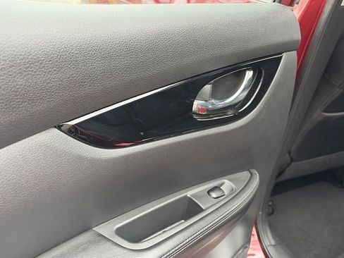 Certified 2022 Nissan Rogue Sport SL w/ Premium Package image 32