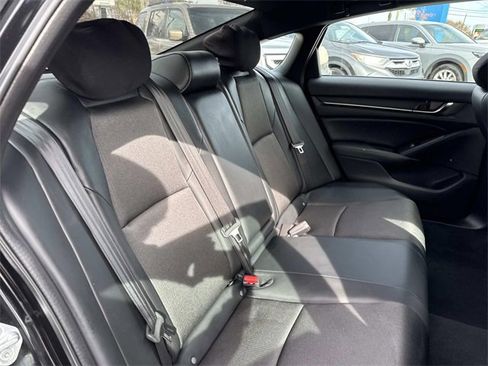 Used 2022 Honda Accord Sport image 9
