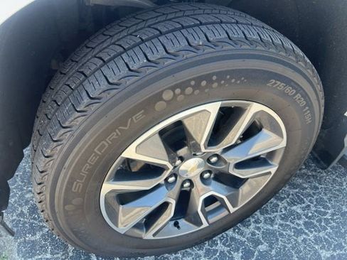 Used 2022 Chevrolet Silverado 1500 LT w/ Texas Edition Plus RWD image 11