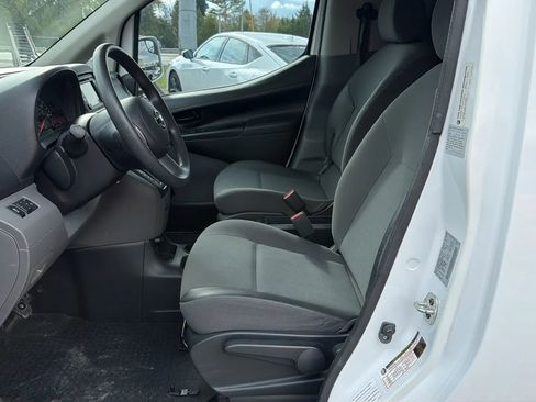 Used 2017 Nissan NV200 SV w/ Technology Package image 9