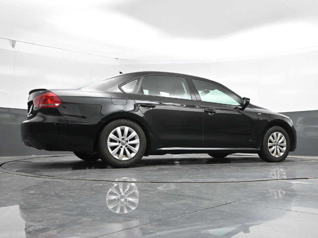 Used 2015 Volkswagen Passat 1.8T Wolfsburg Edition FWD image 37