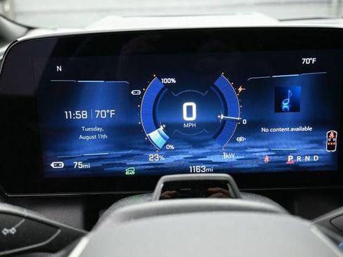 Used 2025 Chevrolet Equinox EV RS w/ Active Safety Package 3 FWD image 9