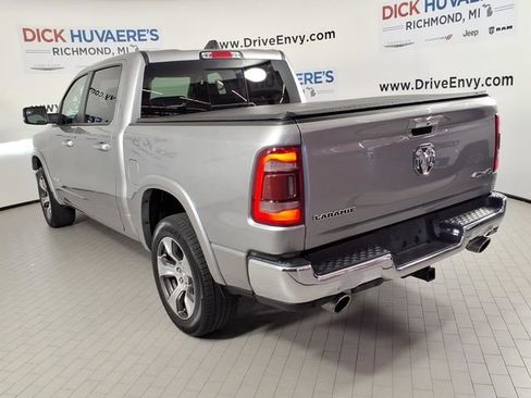 Used 2019 RAM 1500 Laramie AWD/4WD image 6