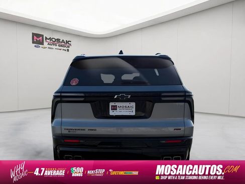 Used 2025 Chevrolet Traverse RS AWD/4WD image 4