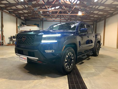 Used 2022 Nissan Frontier PRO-4X w/ Technology Package image 1