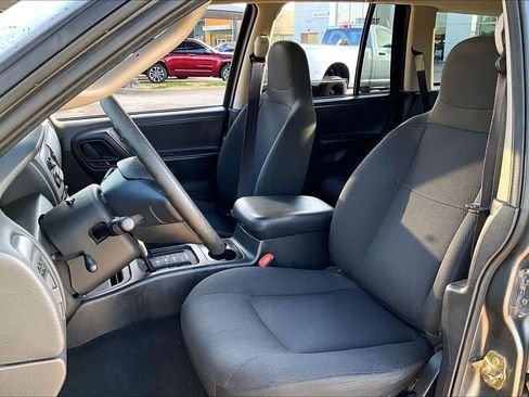 Used 2004 Jeep Grand Cherokee Laredo w/ Convenience Group image 8