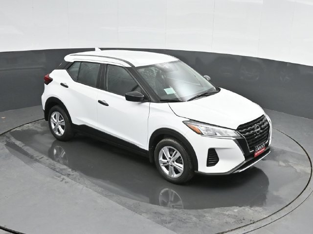 Used 2025 Nissan Kicks Play S FWD image 28