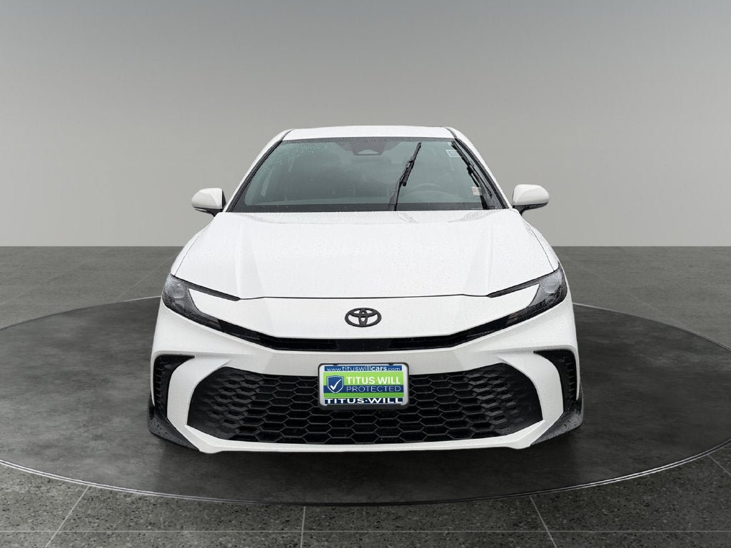 Used 2026 Toyota Camry SE FWD image 2