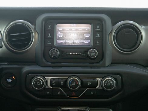 Used 2020 Jeep Wrangler Unlimited Sport AWD/4WD image 15