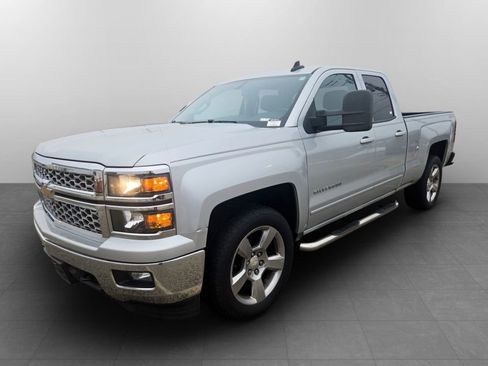 Used 2015 Chevrolet Silverado 1500 LT w/ LT Convenience Package image 12