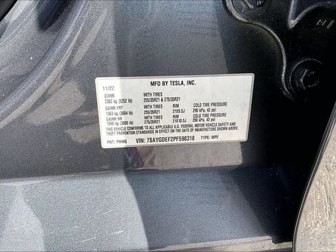 Used 2023 Tesla Model Y Performance AWD/4WD image 30