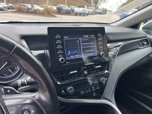Used 2023 Toyota Camry SE image 21