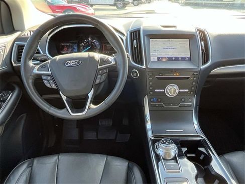 Used 2019 Ford Edge Titanium w/ Equipment Group 301A image 15