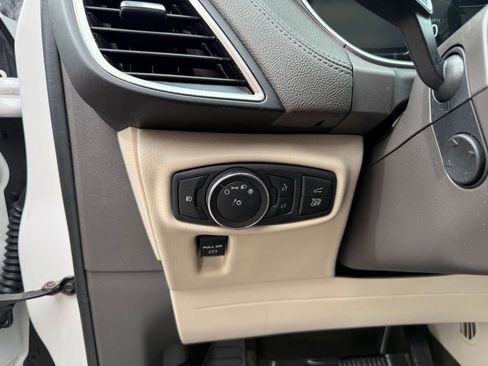 Used 2019 Lincoln Nautilus Reserve FWD image 7