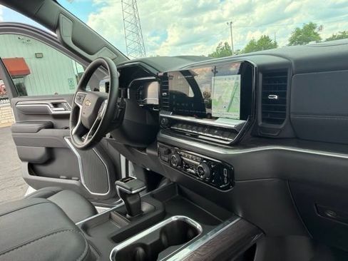 Used 2025 Chevrolet Silverado 1500 LTZ w/ Technology Package AWD/4WD image 10