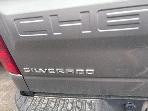 Used 2025 Chevrolet Silverado 1500 LT AWD/4WD image 16
