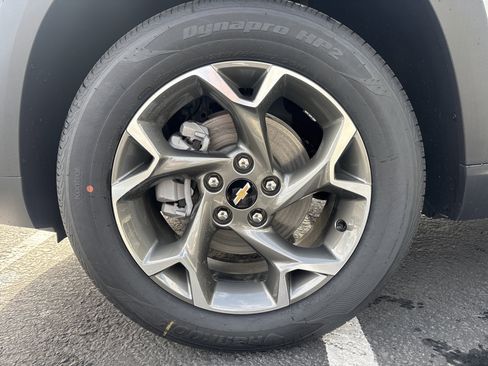 New 2026 Chevrolet Trax LT w/ Driver Confidence Package image 10