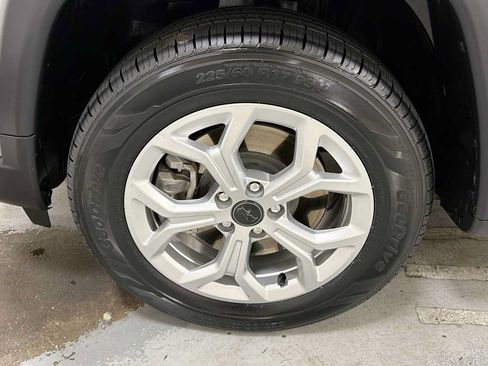 Used 2025 Jeep Compass Sport AWD/4WD image 10