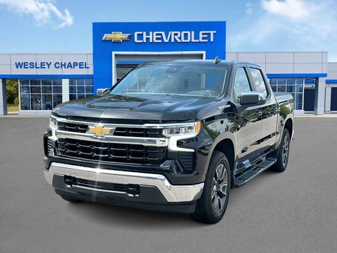 Used 2022 Chevrolet Silverado 1500 LT w/ Protection Package AWD/4WD image 1