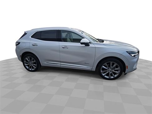 Used 2023 Buick Envision Avenir image 9