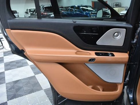 Used 2022 Lincoln Aviator Black Label image 20