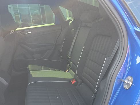 Used 2024 Volkswagen Jetta Sport image 15