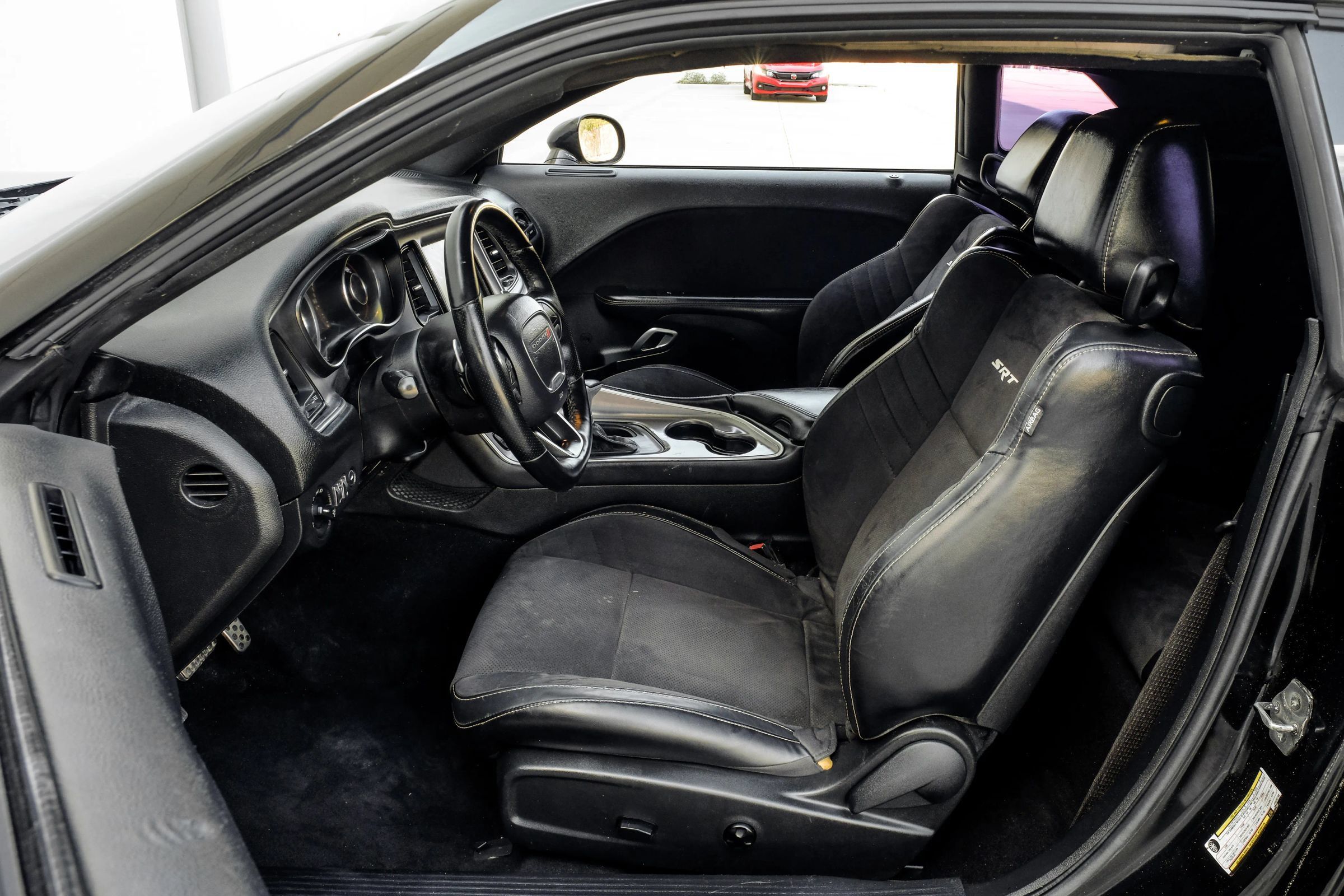 Used 2019 Dodge Challenger R/T RWD image 4