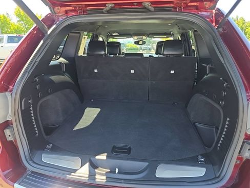 Used 2019 Jeep Grand Cherokee Limited AWD/4WD image 12