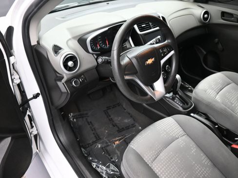 Used 2017 Chevrolet Sonic LT FWD image 12