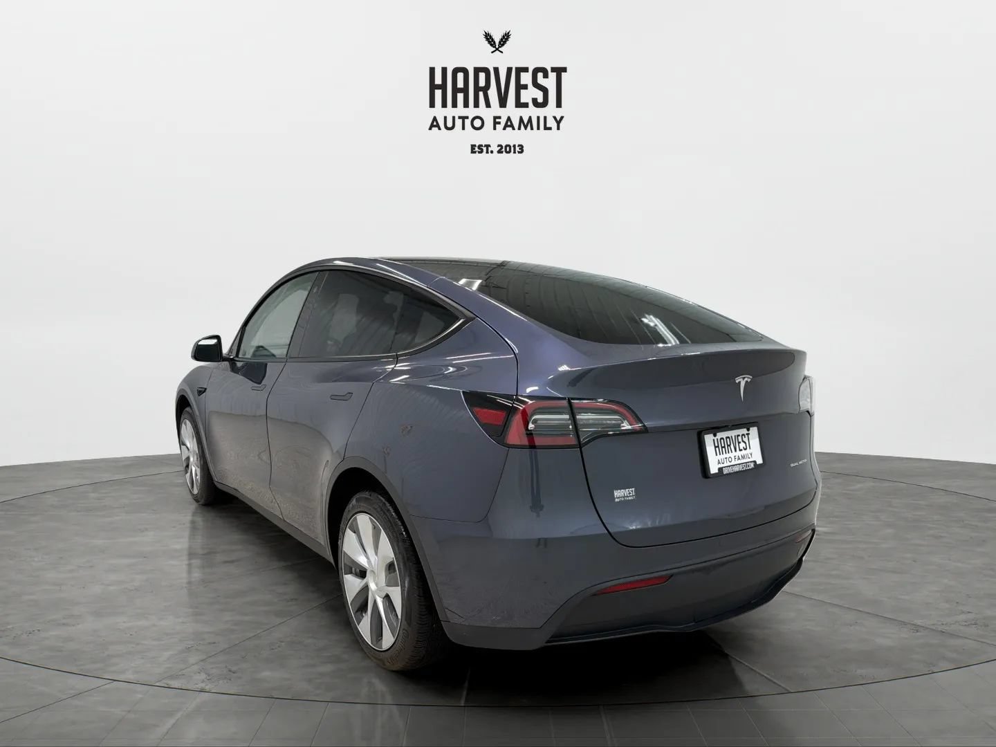 Used 2023 Tesla Model Y Long Range AWD/4WD image 4