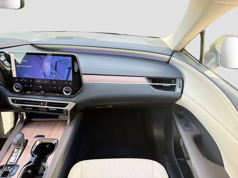Used 2025 Lexus RX 350 FWD image 19