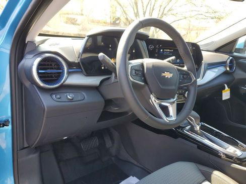 New 2026 Chevrolet Trax LT w/ Driver Confidence Package FWD image 15