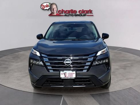 Used 2025 Nissan Rogue S FWD image 9