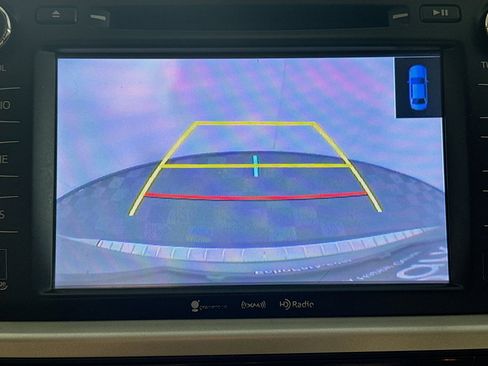 Used 2016 Toyota Highlander Limited Platinum image 23