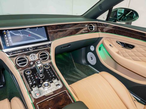 Used 2024 Bentley Continental GT V8 image 23