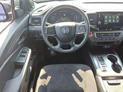 Used 2022 Honda Pilot Sport image 11