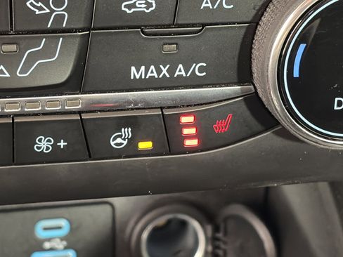 Used 2023 Ford Escape ST-Line image 23