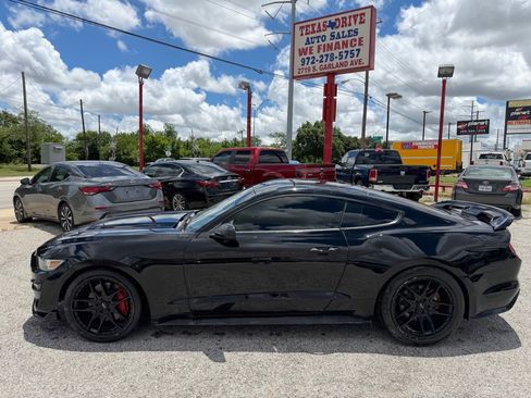 Used 2015 Ford Mustang GT Premium RWD image 4