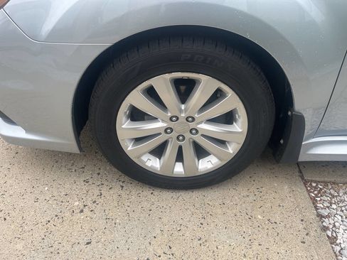 Used 2013 Subaru Legacy 2.5i Limited image 5