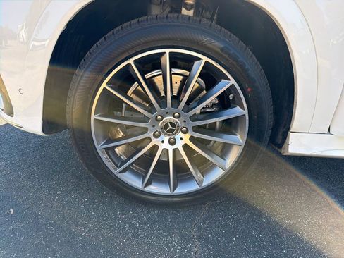 Used 2024 Mercedes-Benz GLE 350 4MATIC image 32